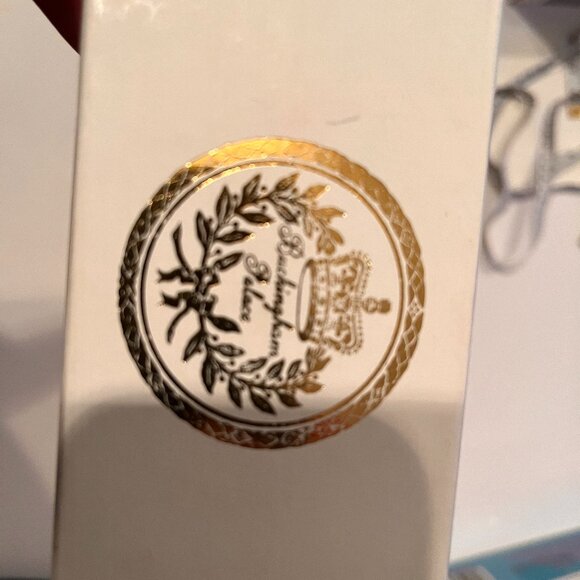 Buckingham Palace Collectible Ballpoint Pen - Picture 8 of 16